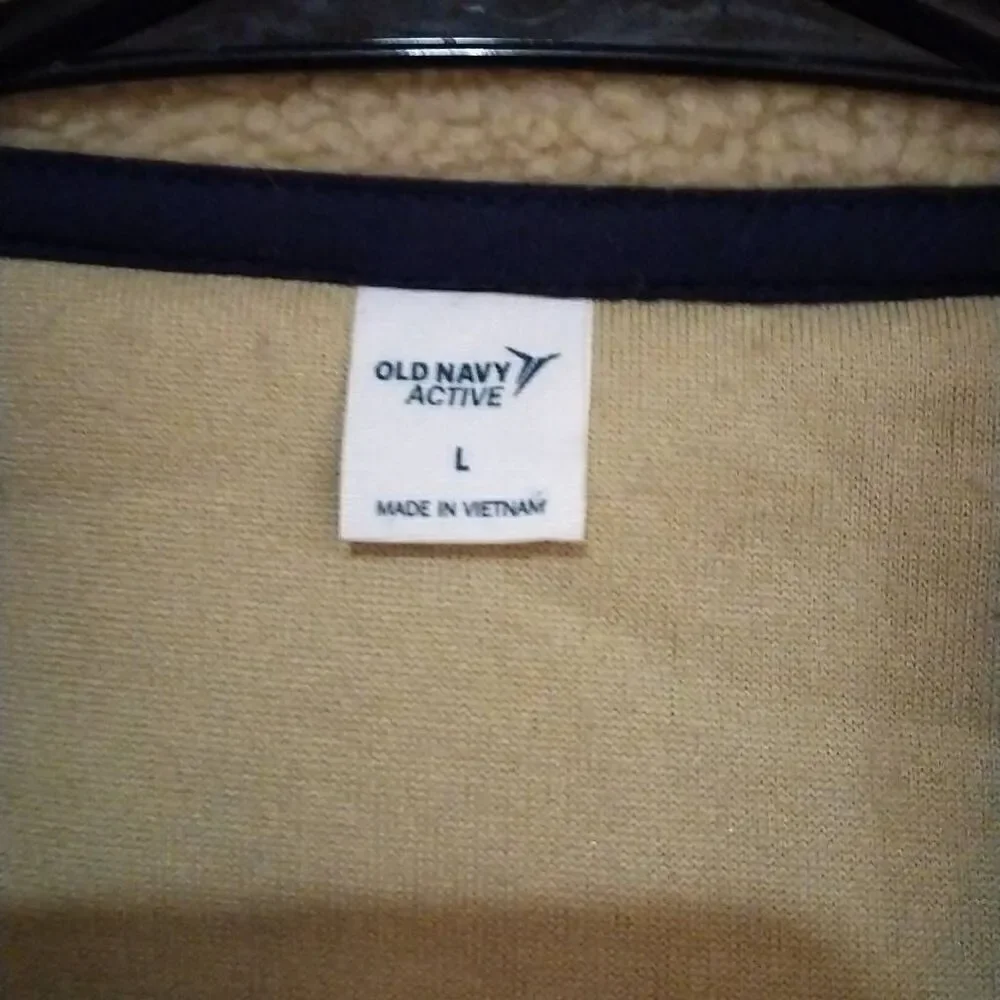 Old Navy Vintage Looking Vest, Large, Fleece